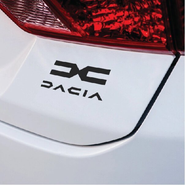Dacia-semn-nou2.jpg Dacia autó matrica - Image 1